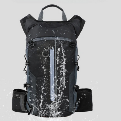 自転車用バックパックと水分補給システム — 動きながらの便利な水分補給