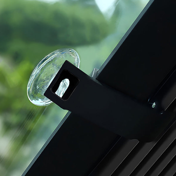 サンシェード — 車内の瞬時の涼しさ 