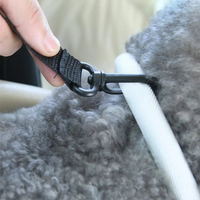 Auto Kurv Til Lille Hund — Sikkerhed Og Komfort I Bilen 