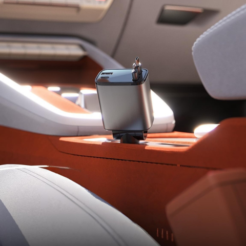 Caricatore per Auto Retrattile – Formato Compatto Ultra Pratico 