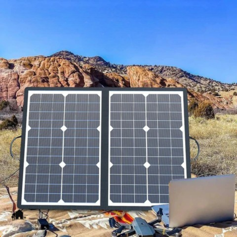 Bærbar Solcellelader — Autonomi På Reise Og Camping 