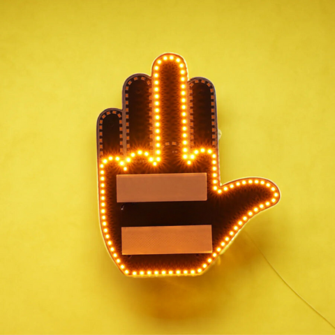 Segnale Luminoso Per Auto - Comunica In Tutta Sicurezza 