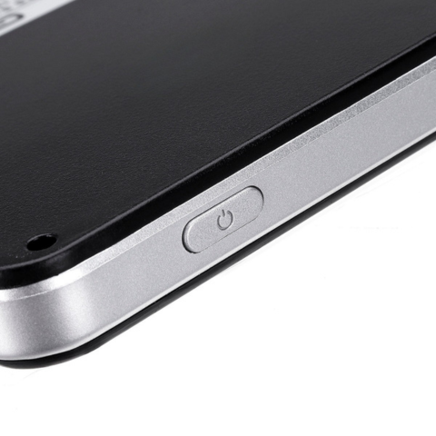 نظام تحديد المواقع العالمي باللمس في السيارة – تنقل سلس وواجهة حديثة 