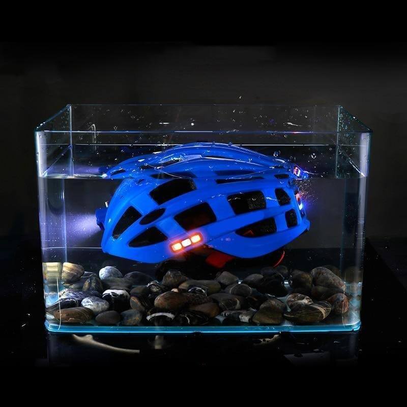 Inteligentní cyklistická helma s LED světlem — maximální bezpečnost a viditelnost 